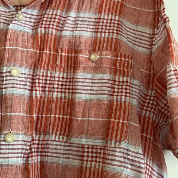 Tommy Bahama 100% linen men’s button down - Picture 2 of 5